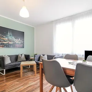 https://fewo-colonia-koln-innenstadt.topcolognehotels.com